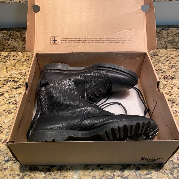 Men’s Dr martens